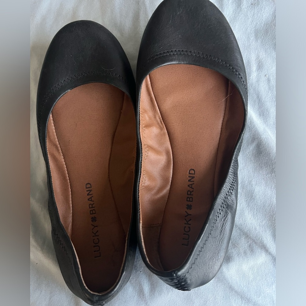 Ladies Lucky Brand Leather Flats
